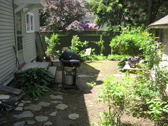 2nd image of 113 W Main St