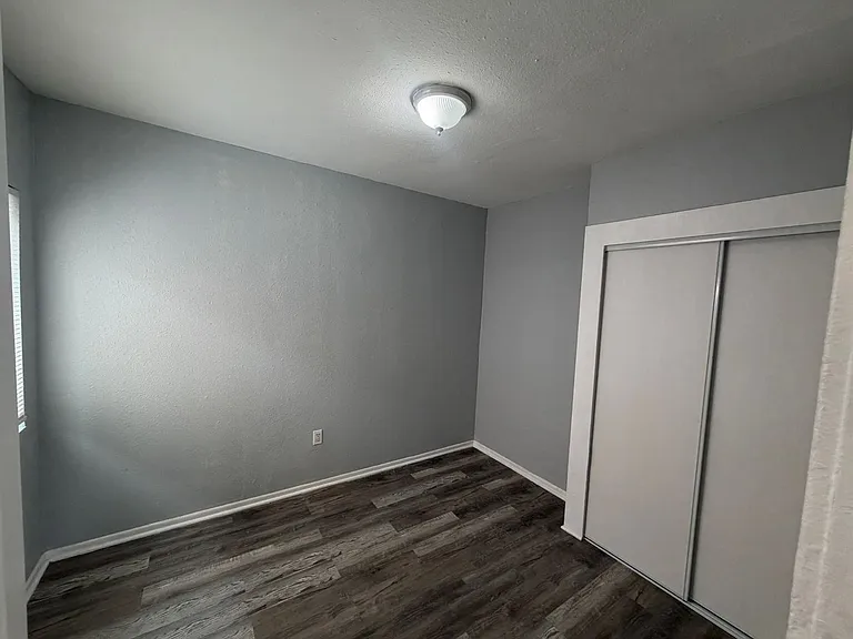 1128 Raymond Ave — Photo 9