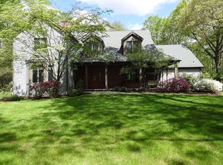 41 Hunters Way, Hamden, CT 06514