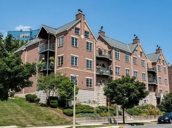 1809 N Commerce STREET #302, Milwaukee, WI 53212