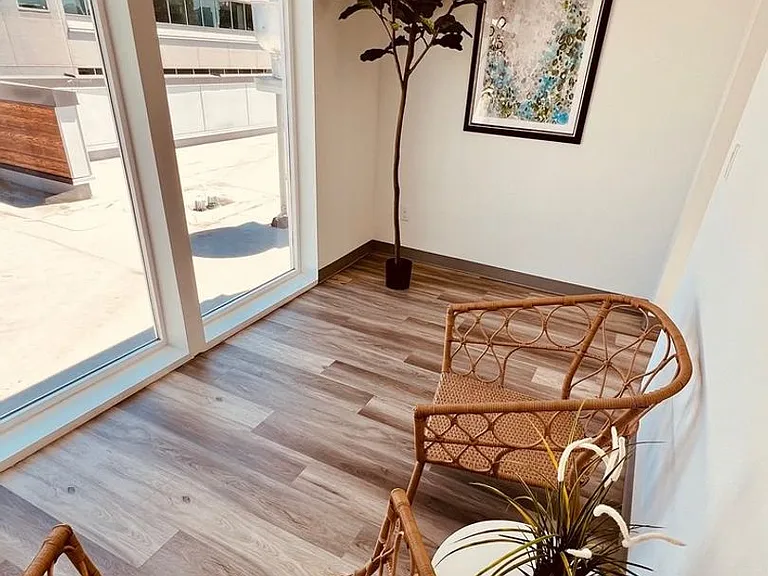 Felix Flats — Photo 28