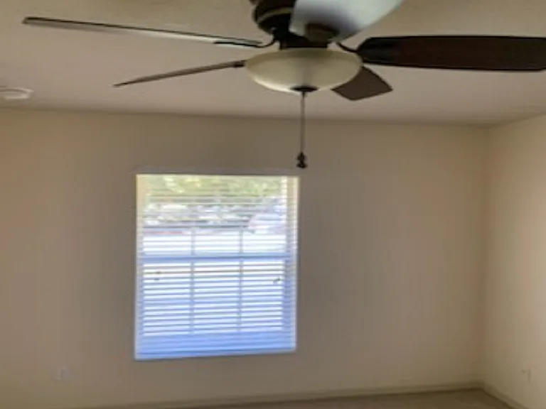 8079 N Hillview Cir — Photo 15