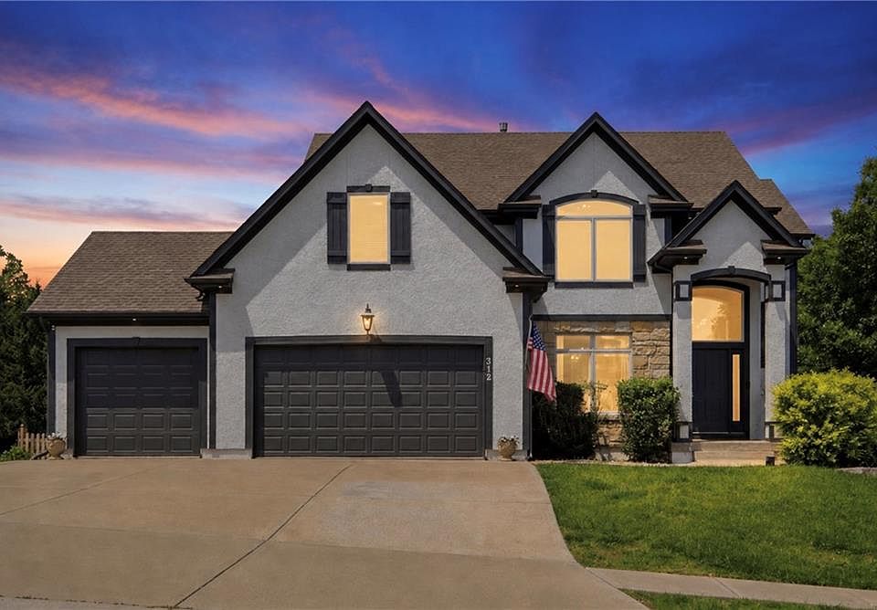 1st image of 312 SE Battery Dr