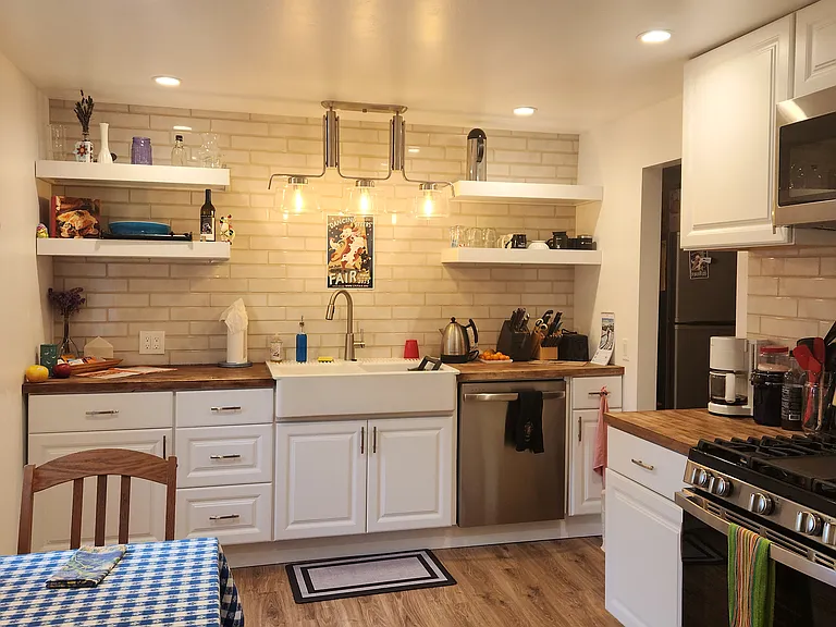530 Jensen Aly #A — Photo 2