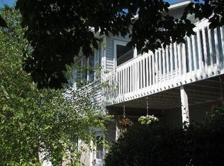 5606 E Lake Shore Dr, Wonder Lake, IL 60097