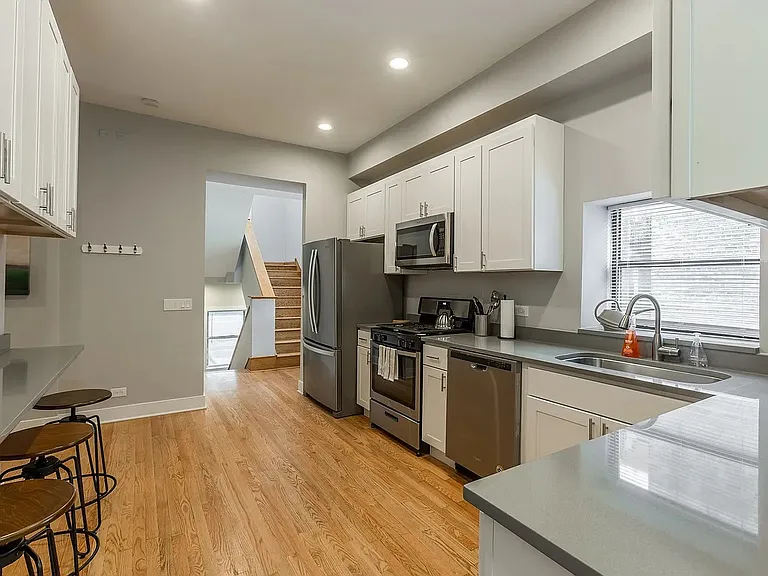 1509 N Sedgwick St #3 — Photo 11