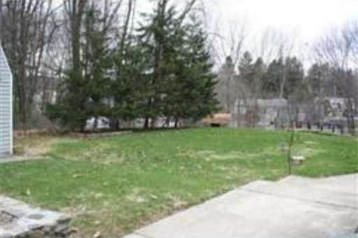 5th image of 288 Bigelow St
