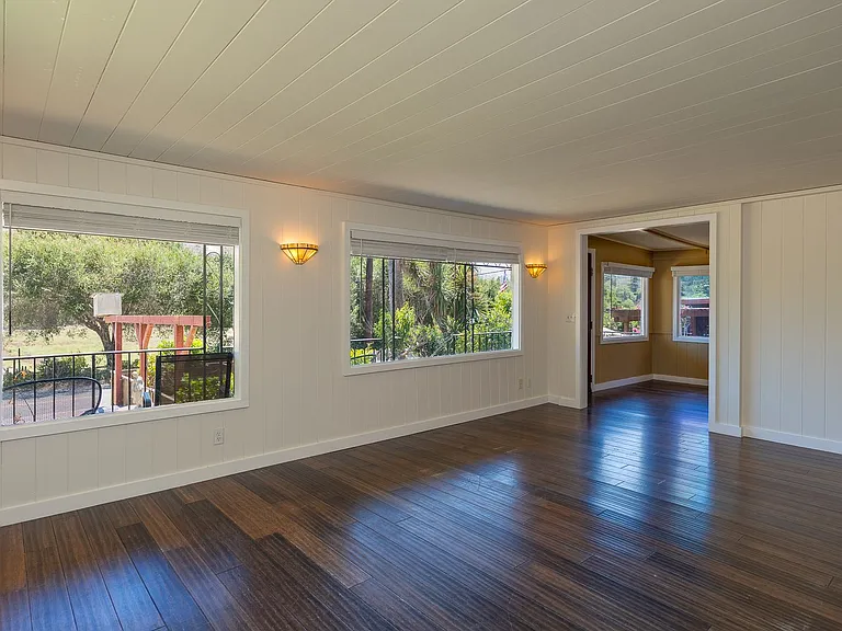 8111 Santa Ana Rd — Photo 5