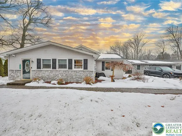 257 Hoffman Rd, Wind Gap, PA 18091