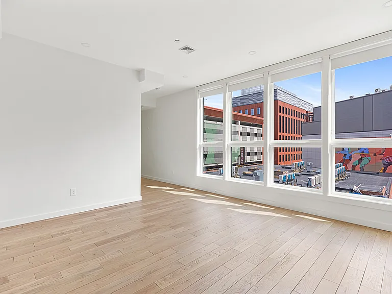 71 Richmond St #5 — Photo 10