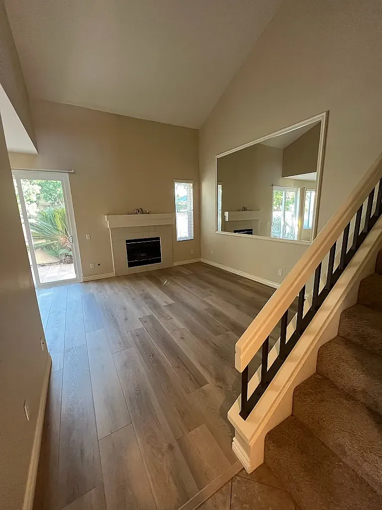 2 bed, 2.5 bath, 1250 sqft, $4,099 — Photo 4