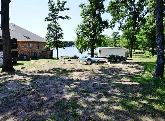 5th image of 106 Bear Creek Dr