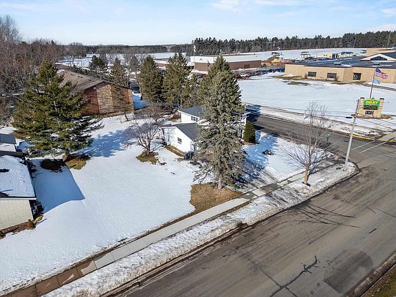 4th image of 609 North 2ND STREET