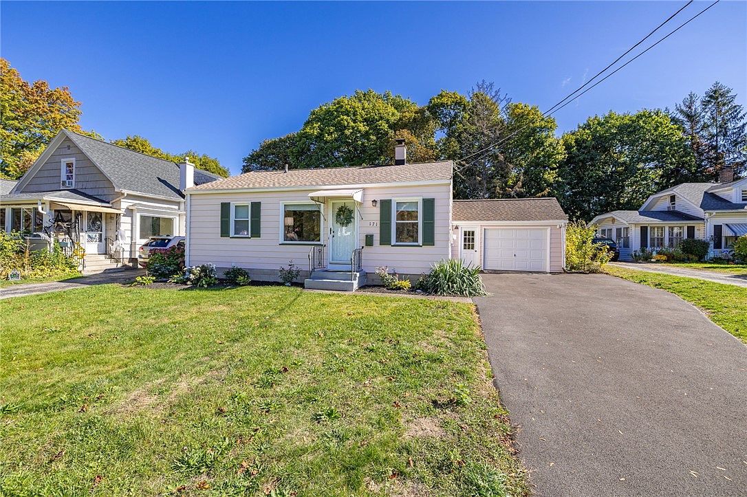 171 Lake Breeze Rd, Rochester, NY 14616 | Zillow