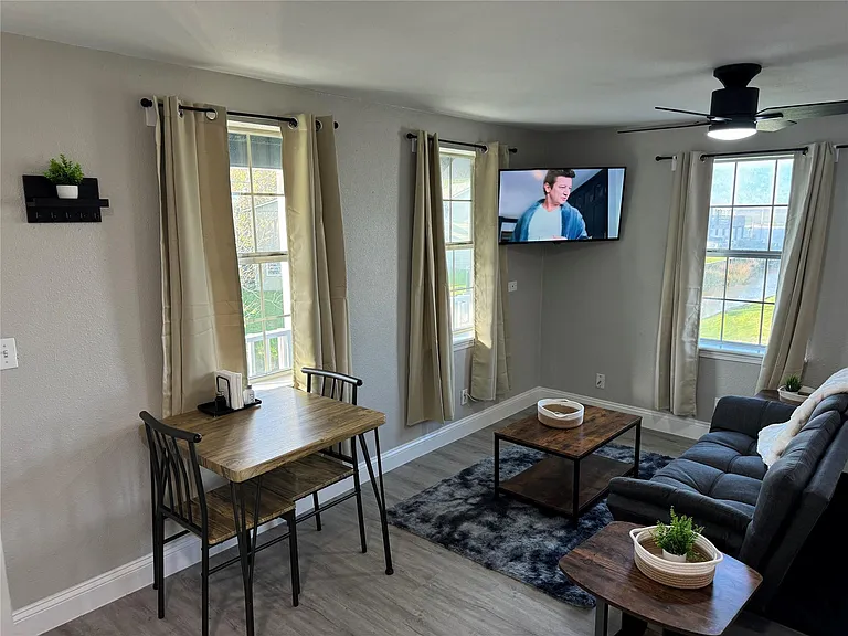 5202 County Road 469 — Photo 10