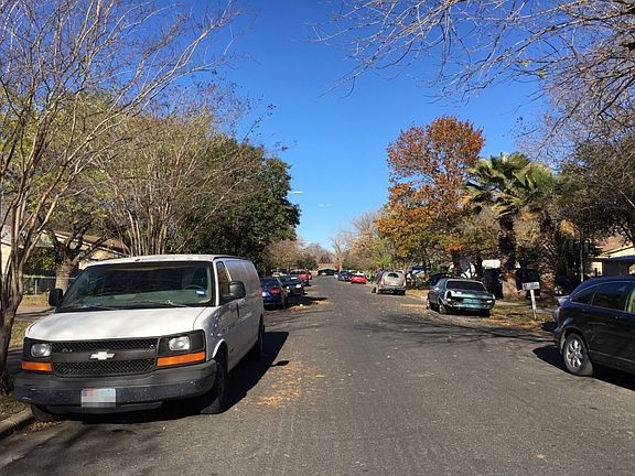 5th image of 4907 Scarsdale Dr