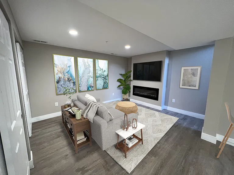 8943B McCoy Pl — Photo 2