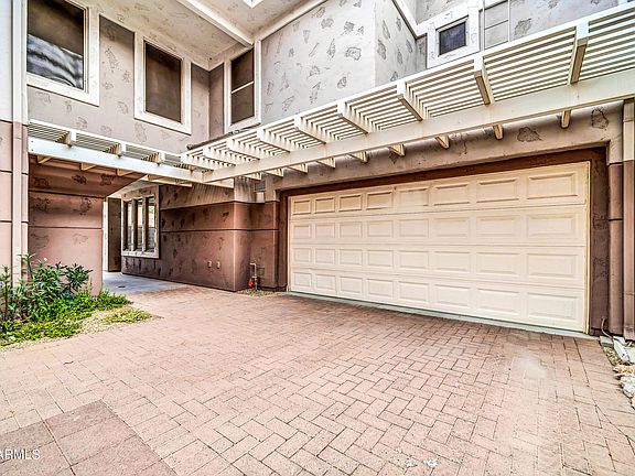 4th image of 15221 N Clubgate Drive #1031