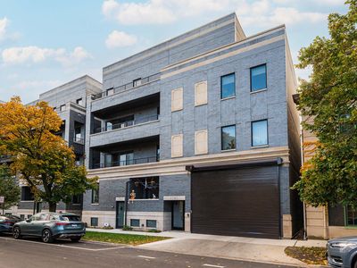 1767 W Rosehill Dr #304, Chicago, IL, 60660