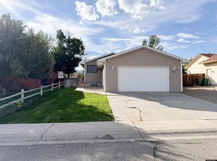 812 Burr Dr, Rock Springs, WY 82901