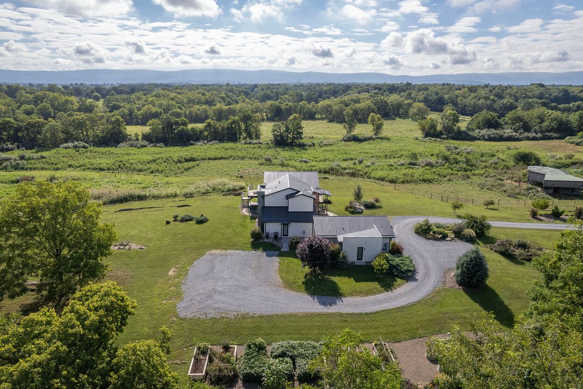 next background image