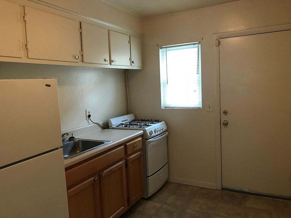 1st image of 1511 W 41st St #B
