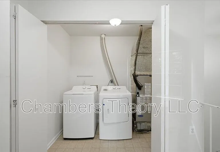 12181 Old Salem Ct — Photo 22