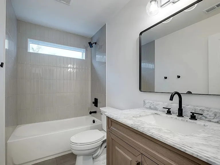 4119 Church St — Photo 16