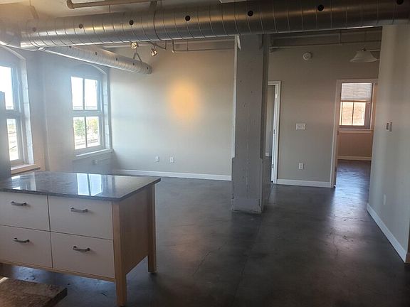 4th image of 301 E 2nd St APT 305