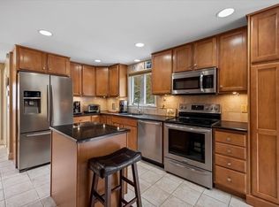 8 Dighton Rd, Taunton, MA 02780