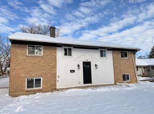 118 Windsor Ln, Glendale Heights, IL 60139
