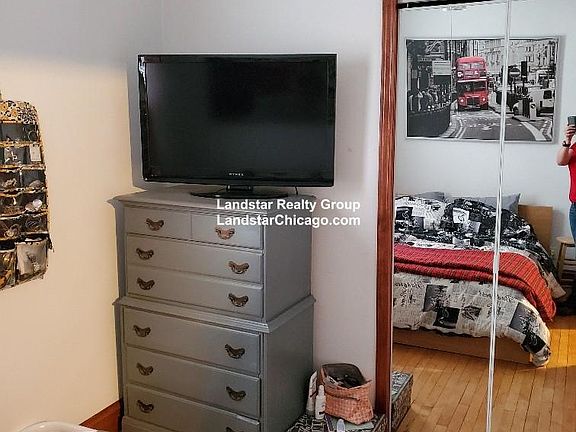 5th image of 2247 W Medill Ave APT 1R