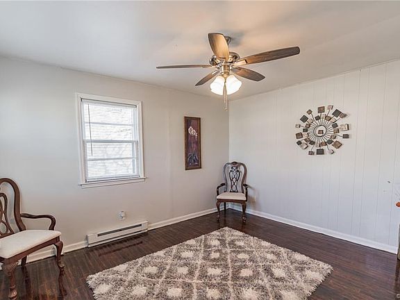 3rd image of 524 Saint Matthew St