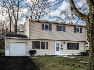 524 Herrick Dr, Dover, NJ 07801