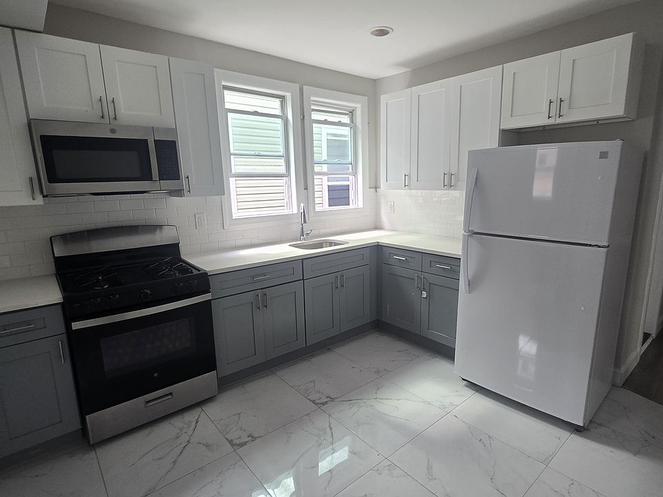 1st image of 262 Chadwick Ave #G2