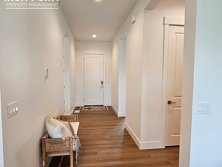 1220 W Grassland St — Photo 6