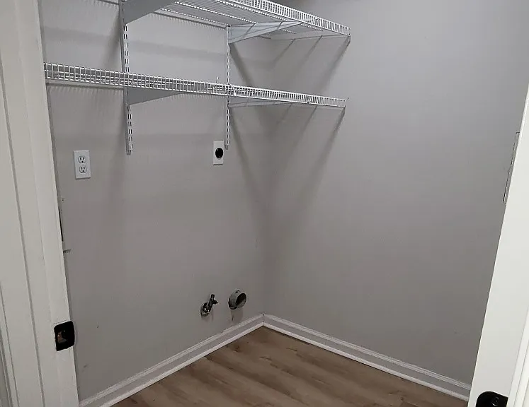 21 Market Cir — Photo 14