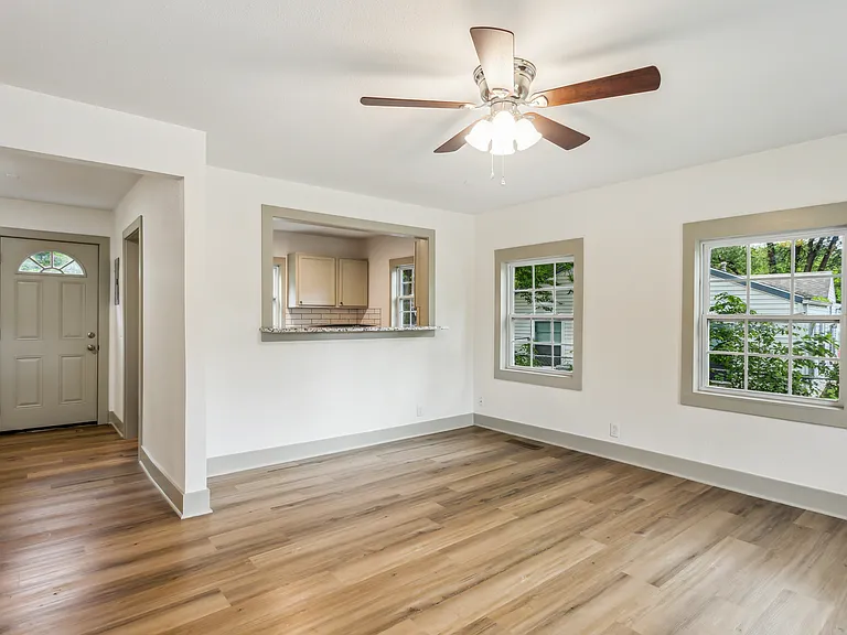 6543 N East Park View St — Photo 3