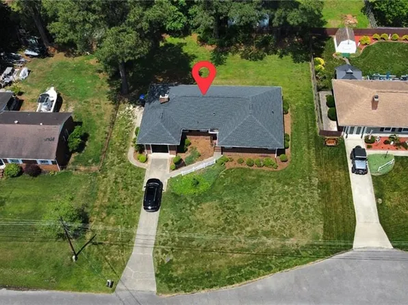 5408 Bingham Dr, Portsmouth, VA 23703