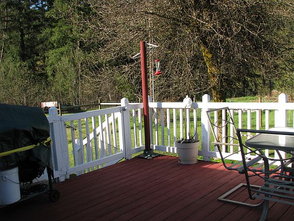 Enjoy 16x20 deck for meals