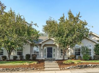 2779 Donnalee Dr, Medford, OR 97504