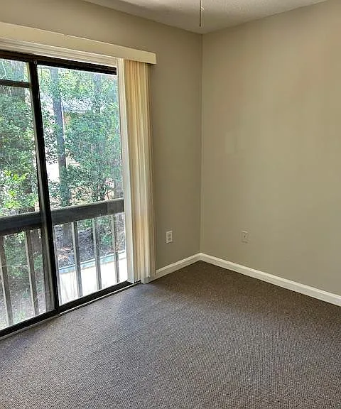 465 Hickory Hill Dr — Photo 24