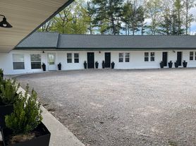 1225 S Grandview Beach Rd