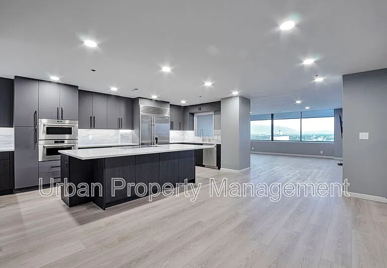 44 W Broadway #2405S — Photo 6