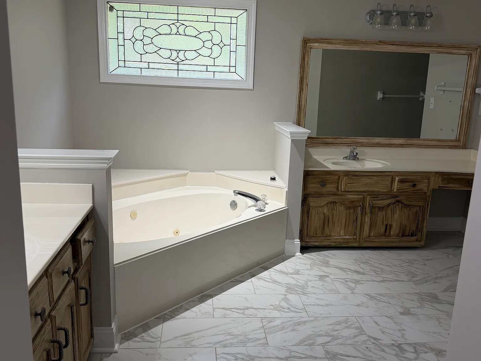 4 bed, 2828 sqft, $2,500 — Photo 1
