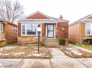 8828 S Oglesby Ave, Chicago, IL 60617