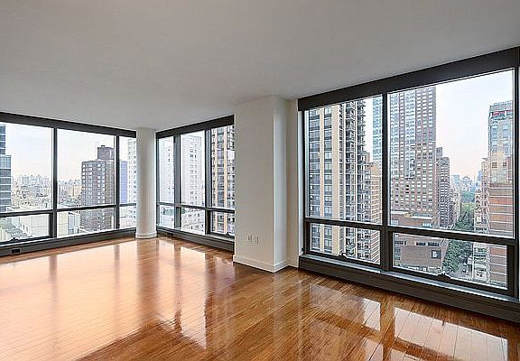 3rd image of 200 W 67th St APT 27G