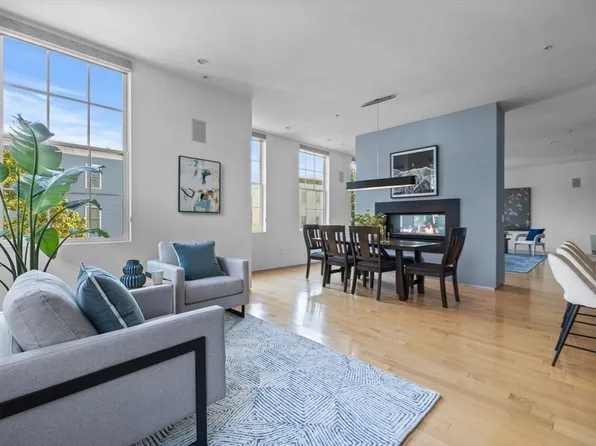 618 E 2nd St Unit 2, South Boston, MA 02127