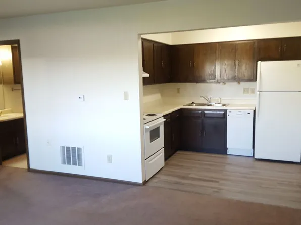 St. Francis Drive Apartments, 2539 Saint Francis Dr APT 2, Waterloo, IA 50702