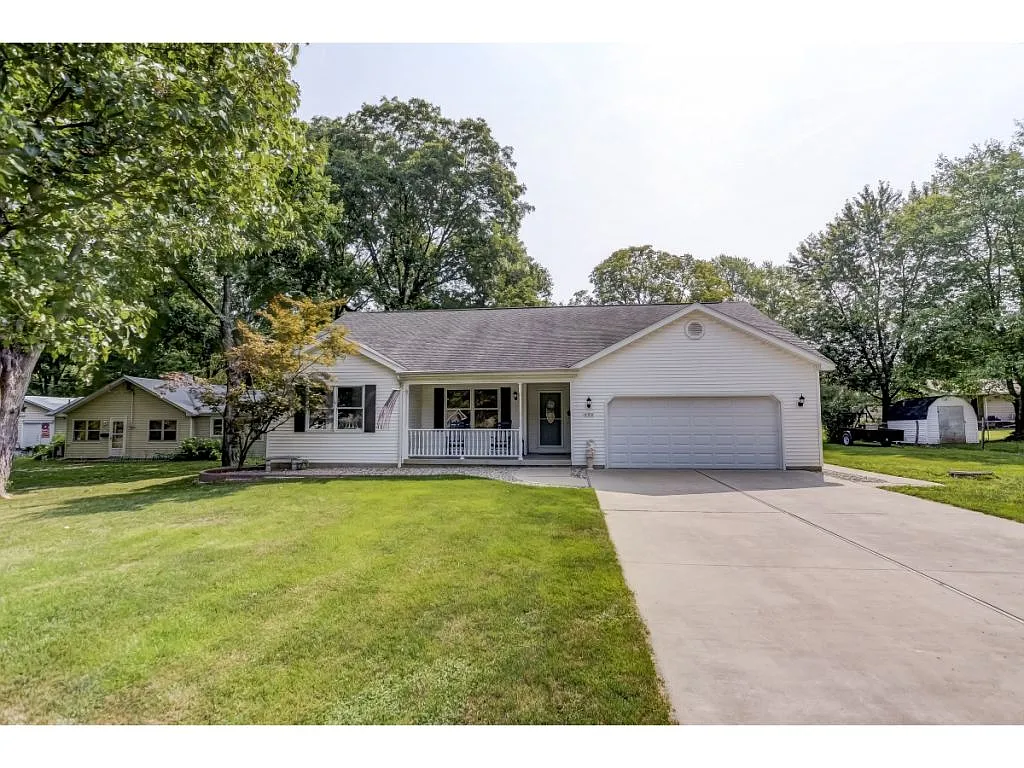 420 N Glendale Ave photo 1